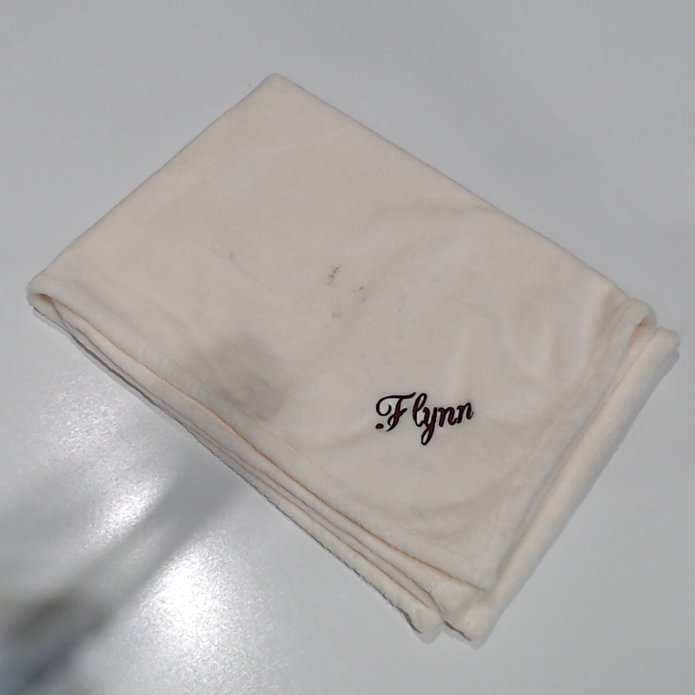 BLOOPER KIDS: Monogrammed Baby Blanket