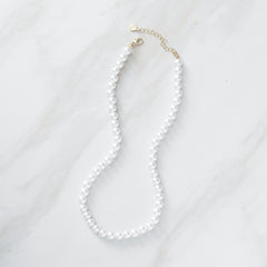 pearl necklace nm on marble