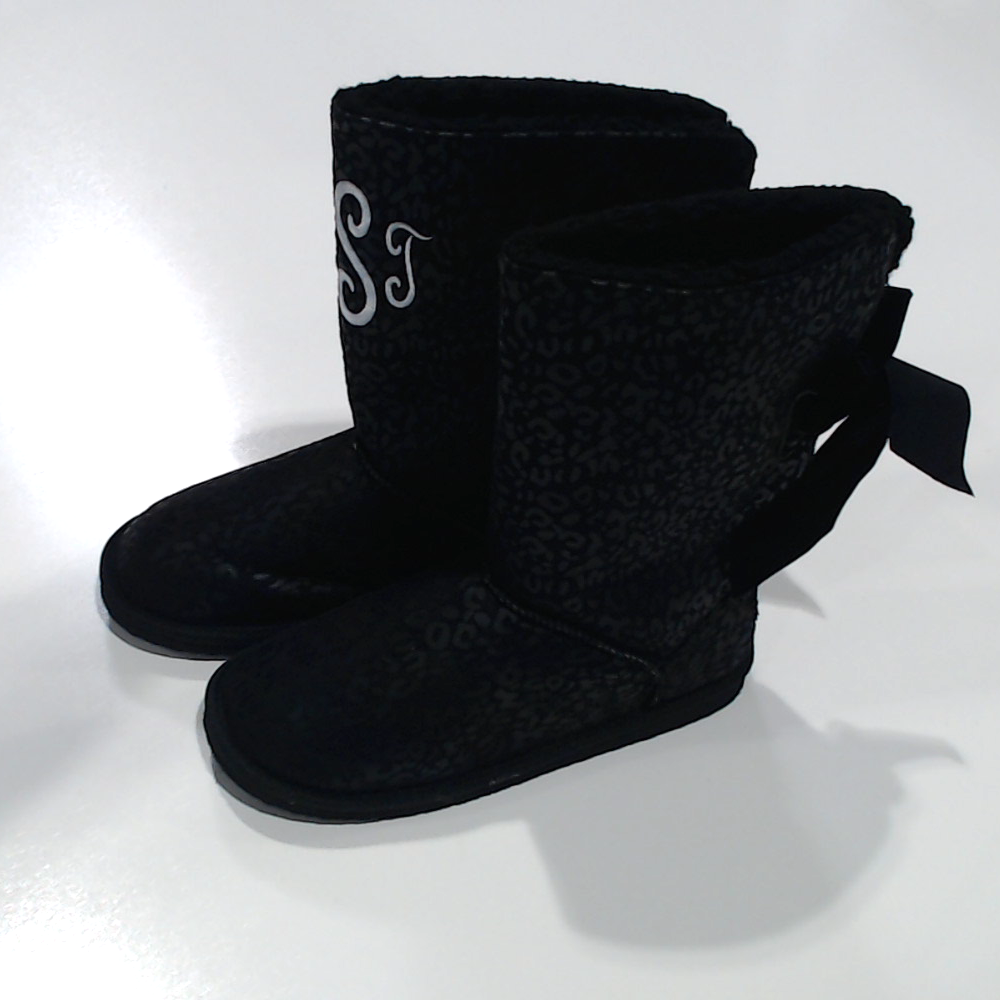 BLOOPER SHOES: Monogrammed Sherpa Tie Booties