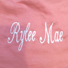 BLOOPER KIDS: Monogrammed Baby Bib