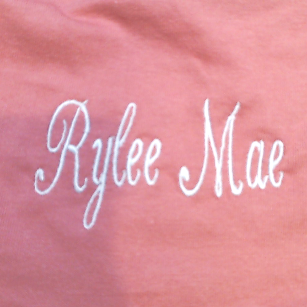 BLOOPER KIDS: Monogrammed Baby Bib