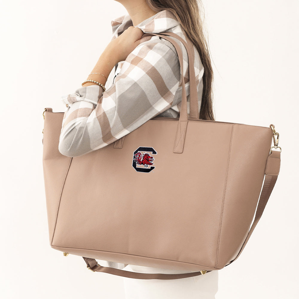 usc tote on shoulder