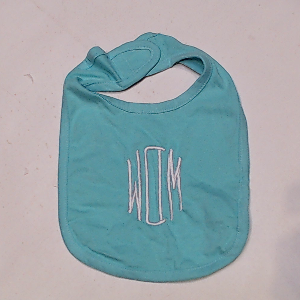 BLOOPER KIDS: Monogrammed Baby Bib