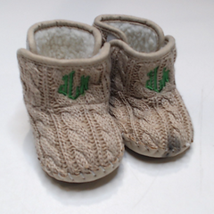 BLOOPER KIDS: Monogrammed Baby Booties