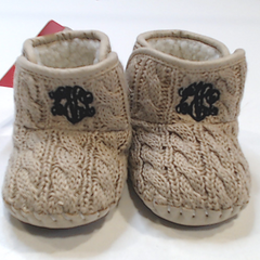 BLOOPER KIDS: Monogrammed Baby Booties