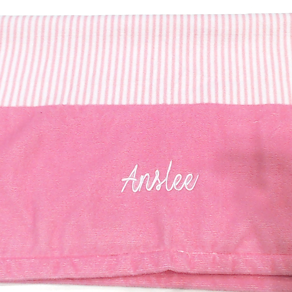 BLOOPER KIDS: Monogrammed Kids Beach Towel
