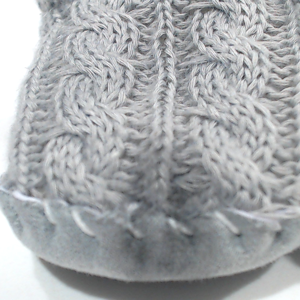 BLOOPER KIDS: Monogrammed Baby Booties