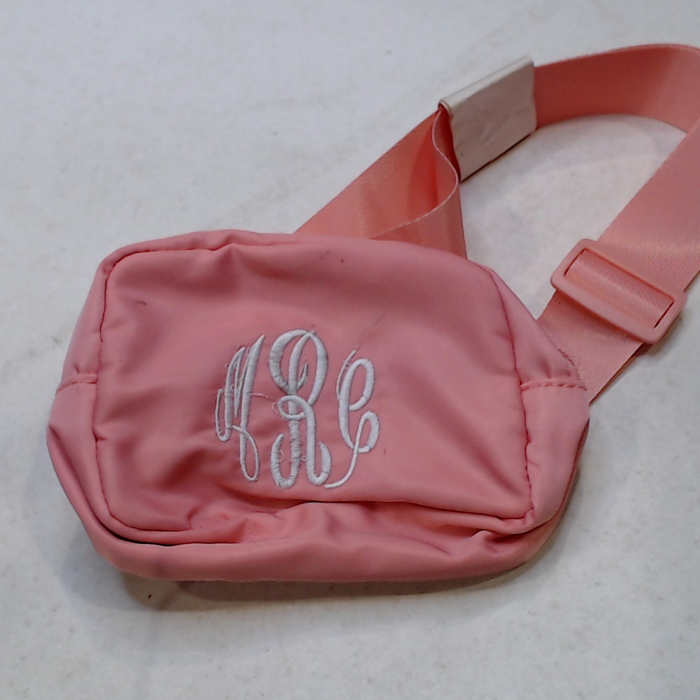 BLOOPER KIDS: Monogrammed Kids Belt Bag
