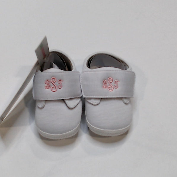 BLOOPER KIDS: Monogrammed Baby Shoes