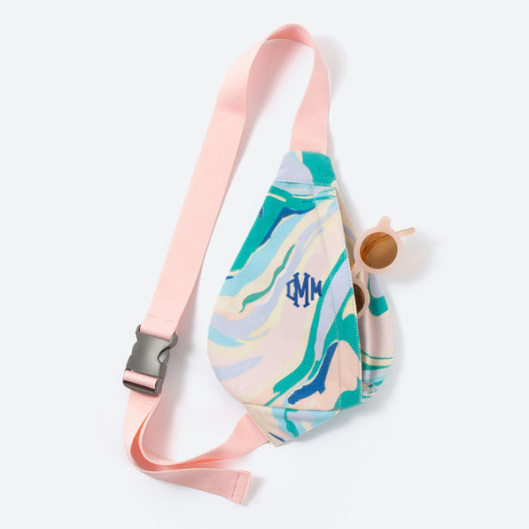 BLOOPER KIDS: Monogrammed Kids Sling Pack