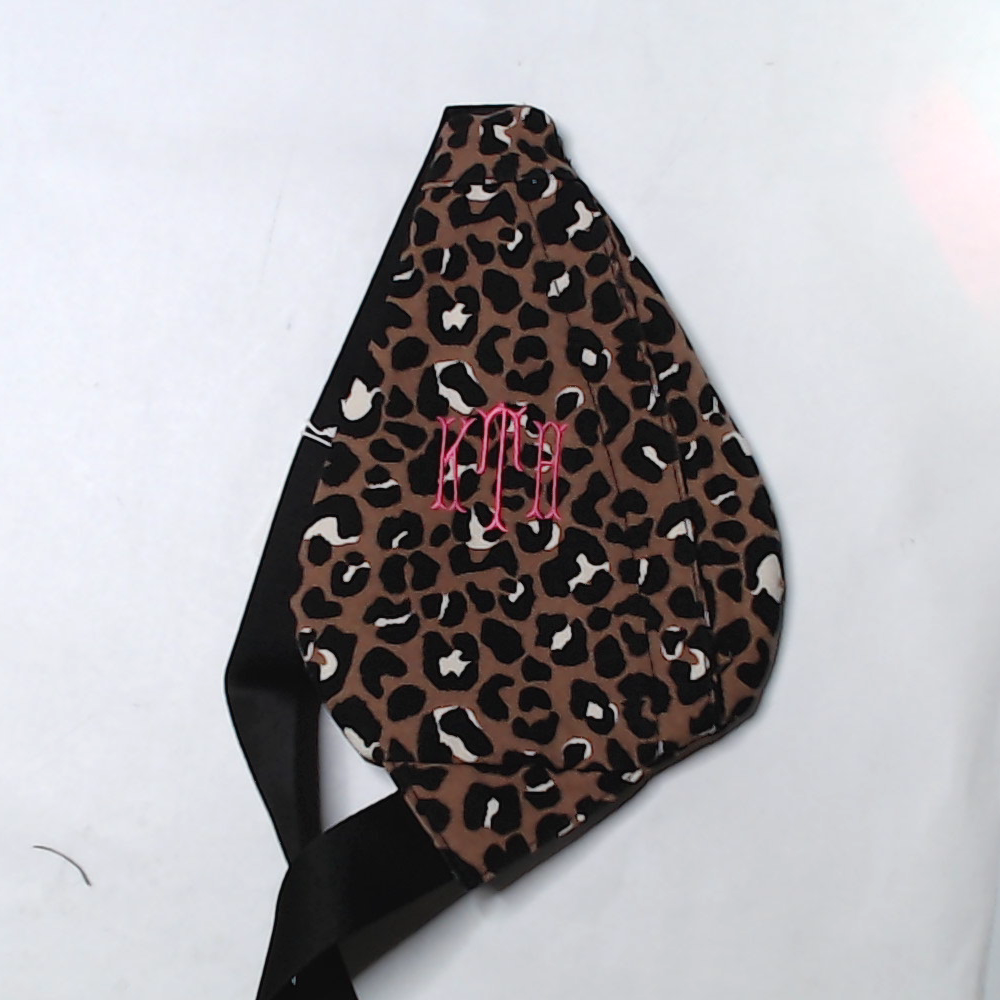 BLOOPER KIDS: Monogrammed Kids Sling Pack