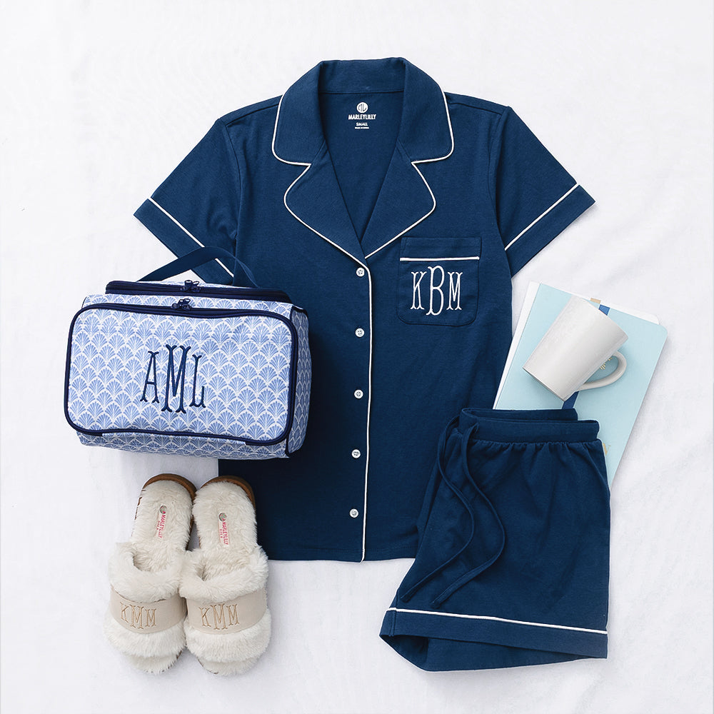 FA26 classic sleep set in navy flatlay