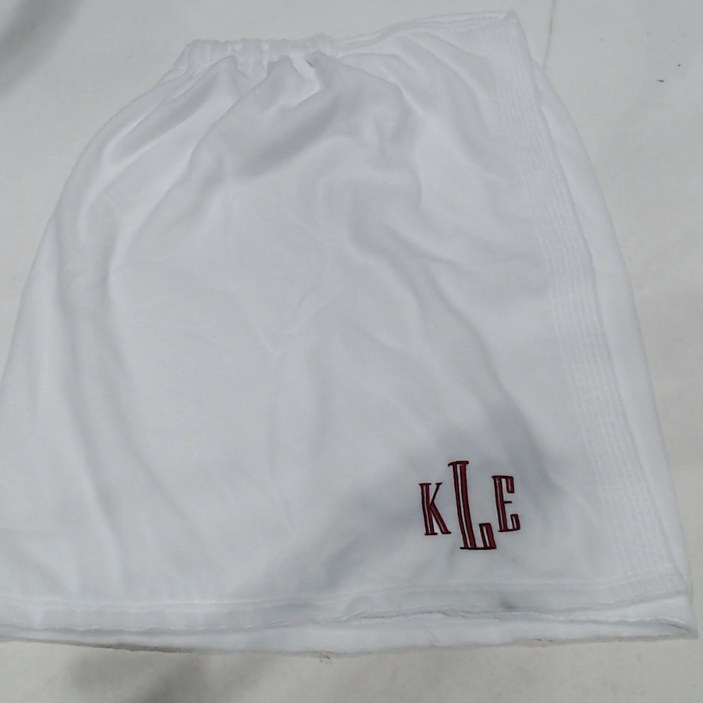 BLOOPER ACCESSORY: Monogrammed Towel Wrap