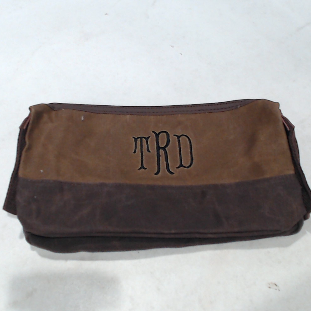 BLOOPER BAG: Personalized Waxed Canvas Dopp Kit