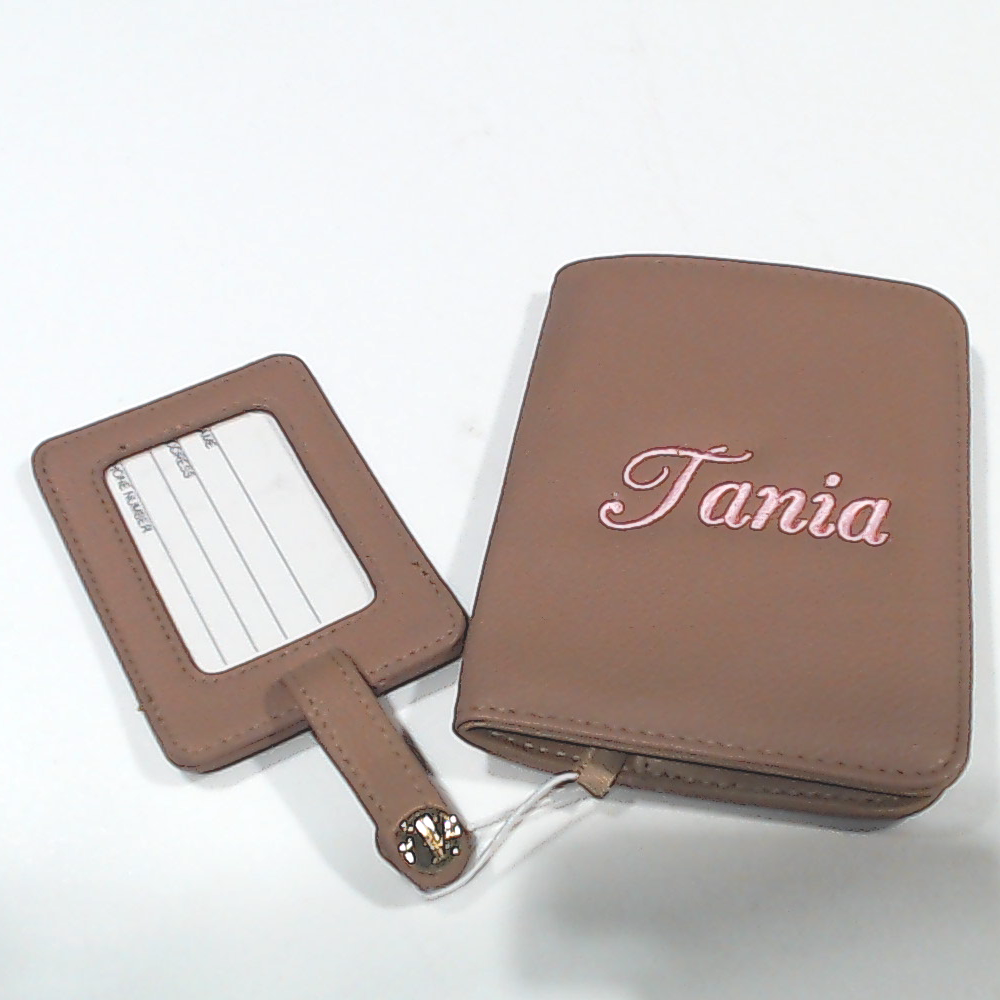 BLOOPER ACCESSORY: Monogrammed Travel Set