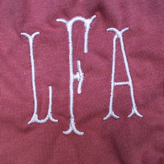 BLOOPER KIDS: Monogrammed Baby Bib