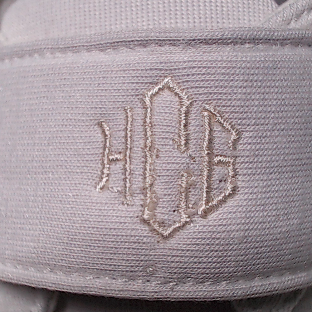 BLOOPER KIDS: Monogrammed Baby Shoes