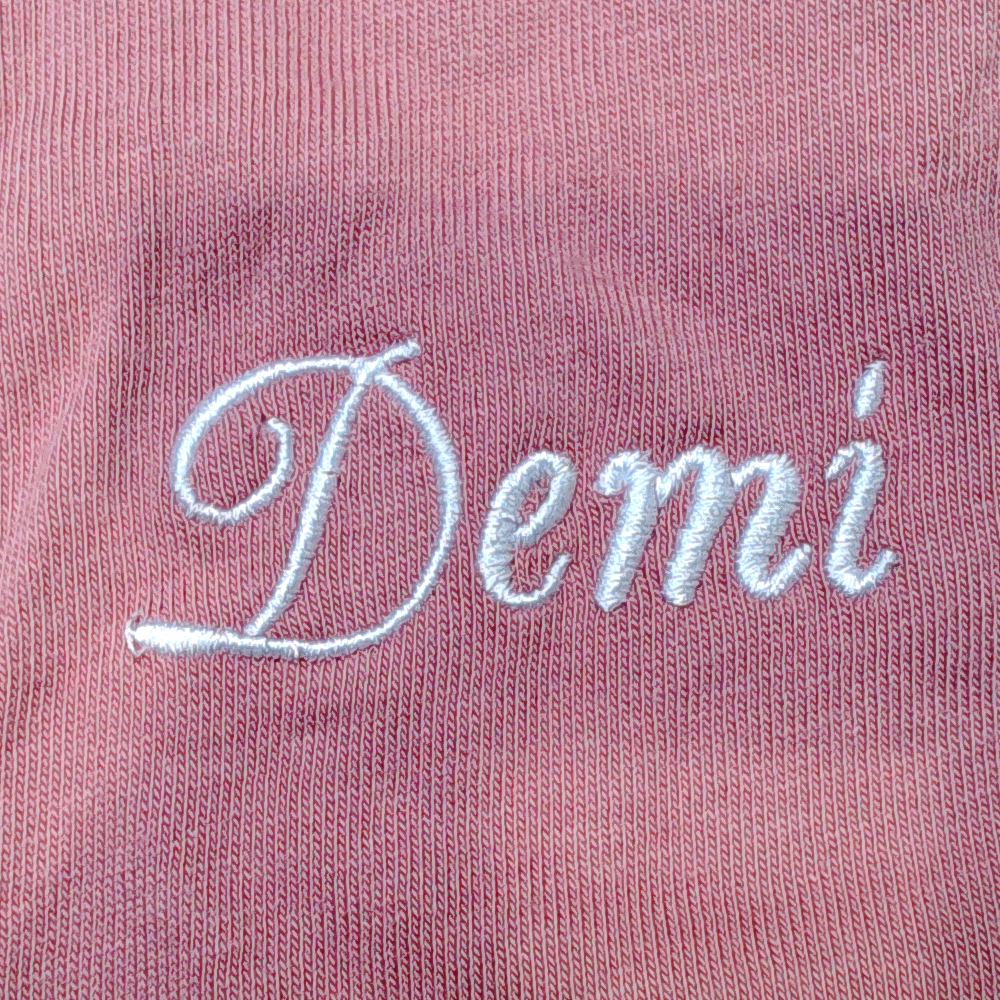 BLOOPER KIDS: Monogrammed Baby Bib