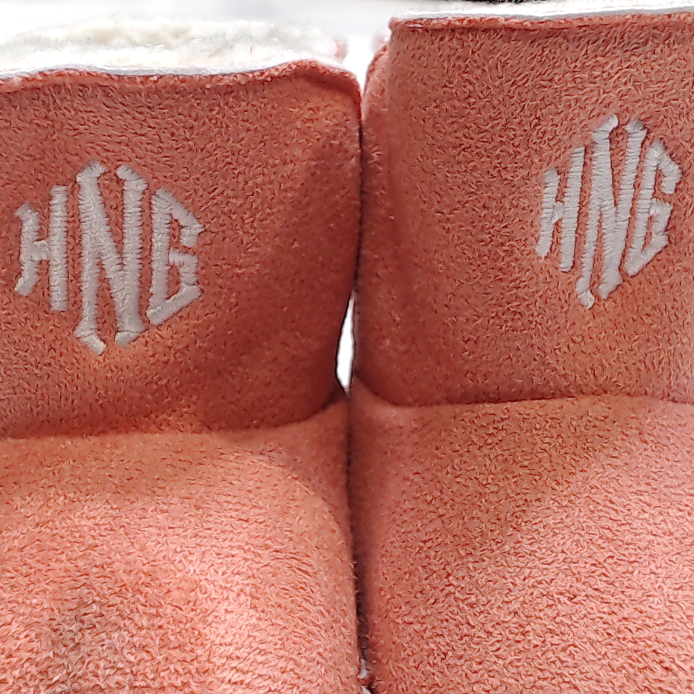 BLOOPER KIDS: Monogrammed Baby Booties