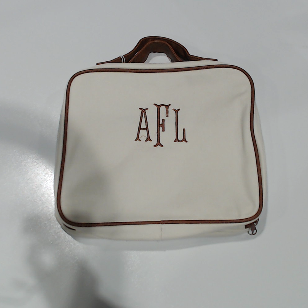 BLOOPER ACCESSORY: Monogrammed Hanging Organizer