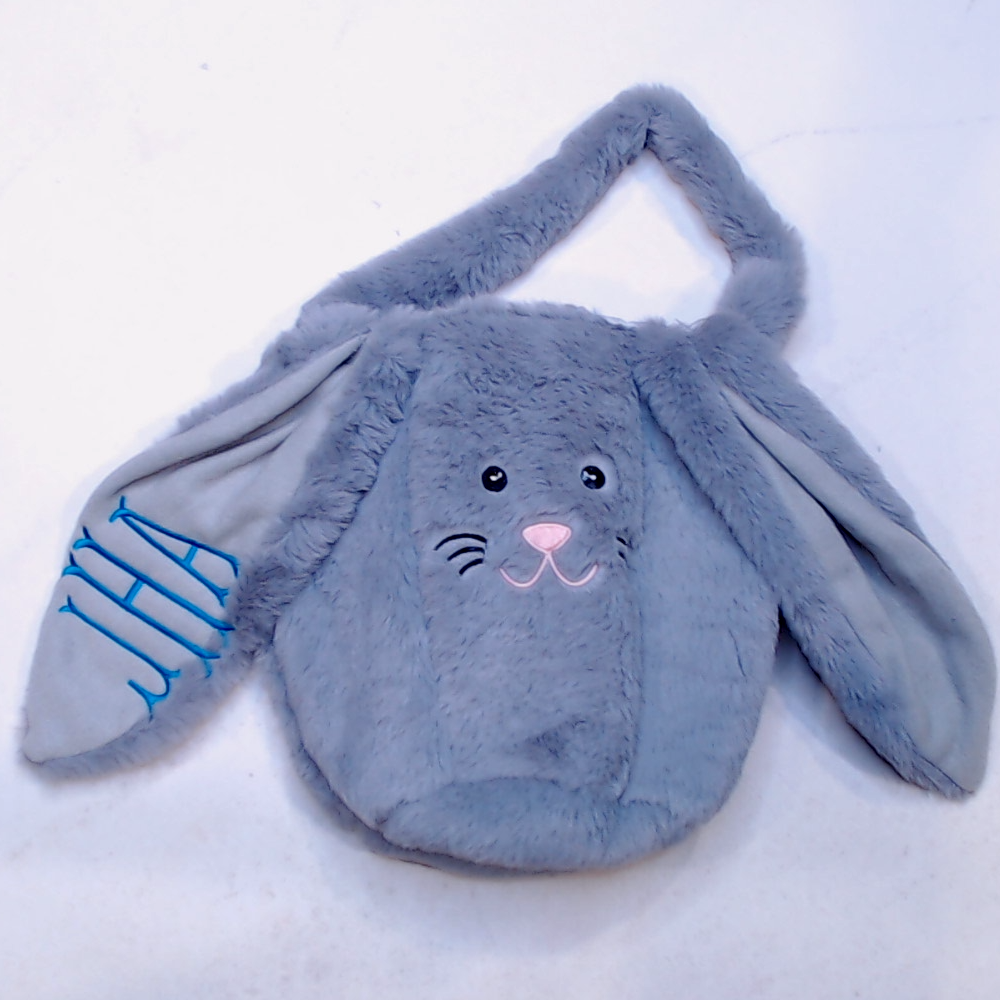 BLOOPER KIDS: Monogrammed Bunny Easter Basket