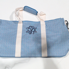 BLOOPER KIDS: Monogrammed Kids Weekend Bag