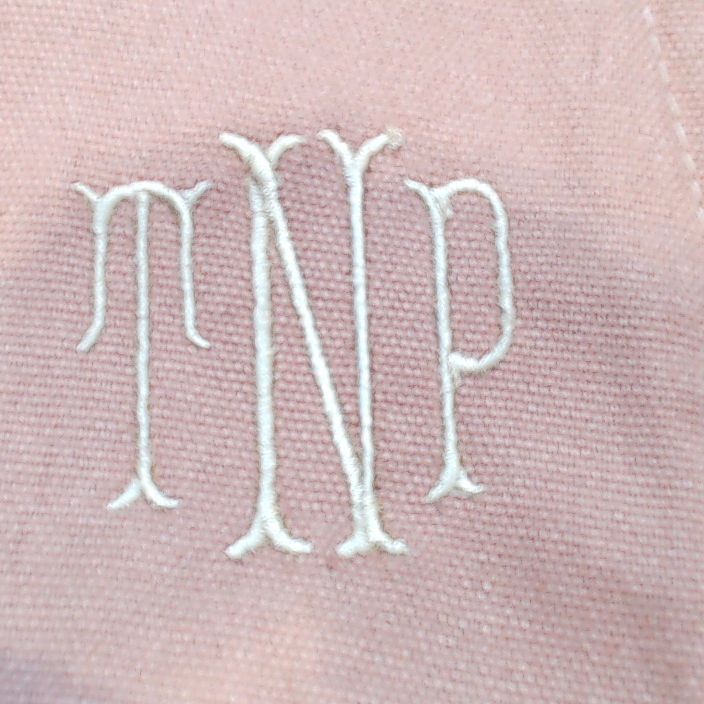 BLOOPER KIDS: Monogrammed Kids Sling Pack