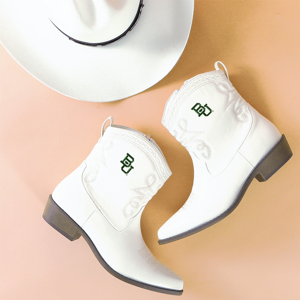 Baylor boots with cowboy hat