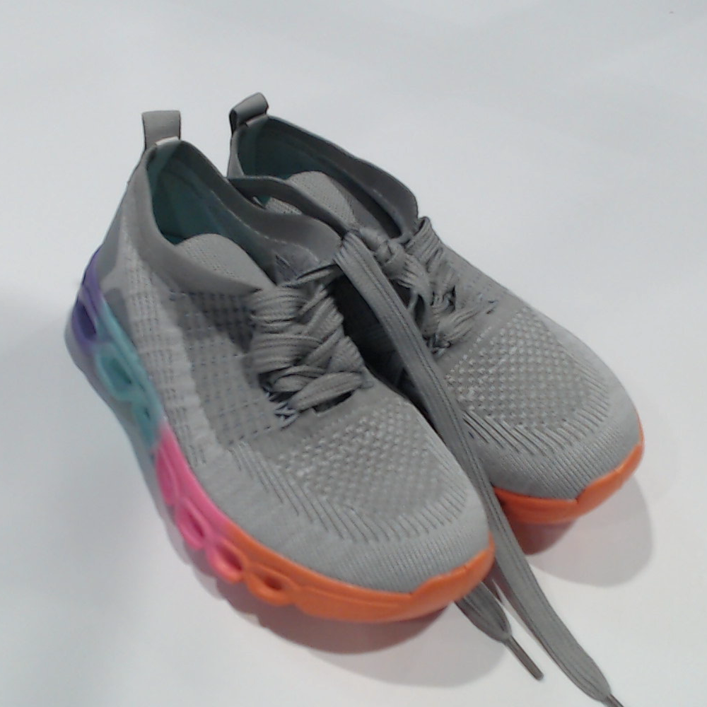BLOOPER KIDS: BLANK Youth Sneakers