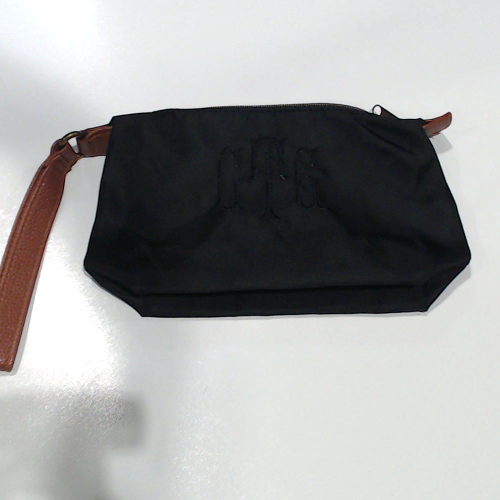 BLOOPER ACCESSORY: Monogrammed Lightweight Wristlet