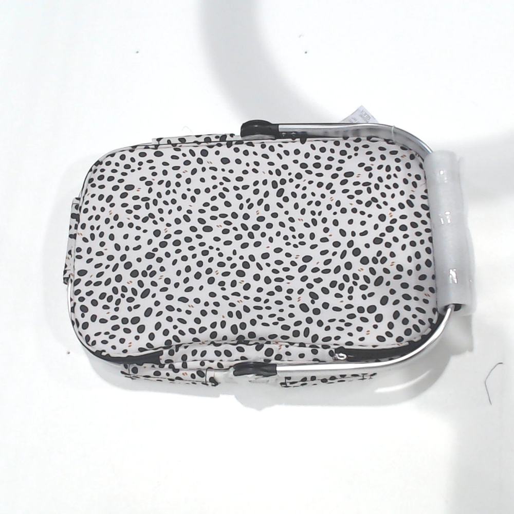 BLOOPER ACCESSORY: Monogrammed Insulated Picnic Basket