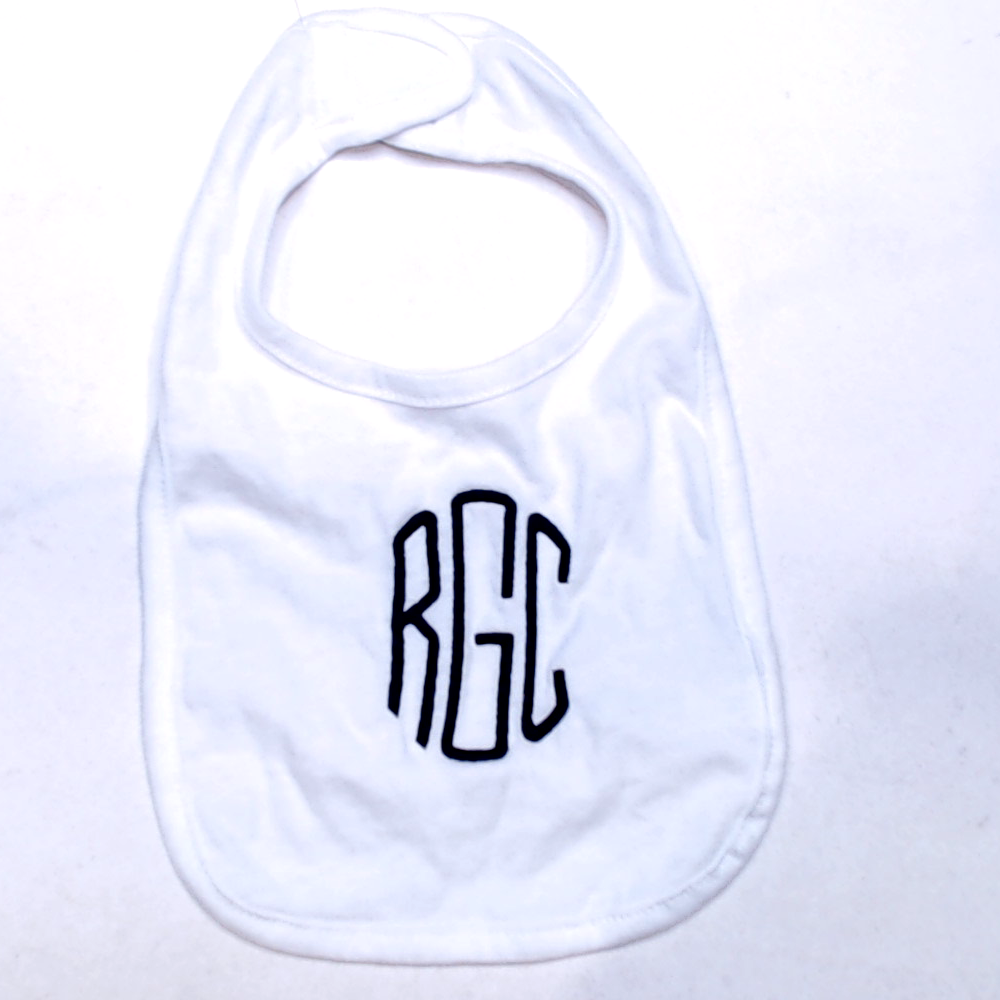 BLOOPER KIDS: Monogrammed Baby Bib