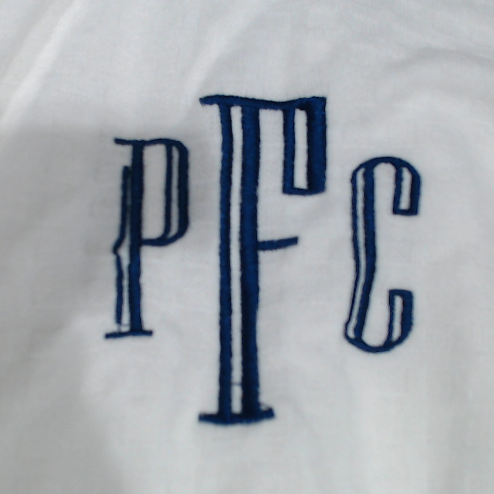 BLOOPER CLOTHING: Monogrammed Scalloped Robe