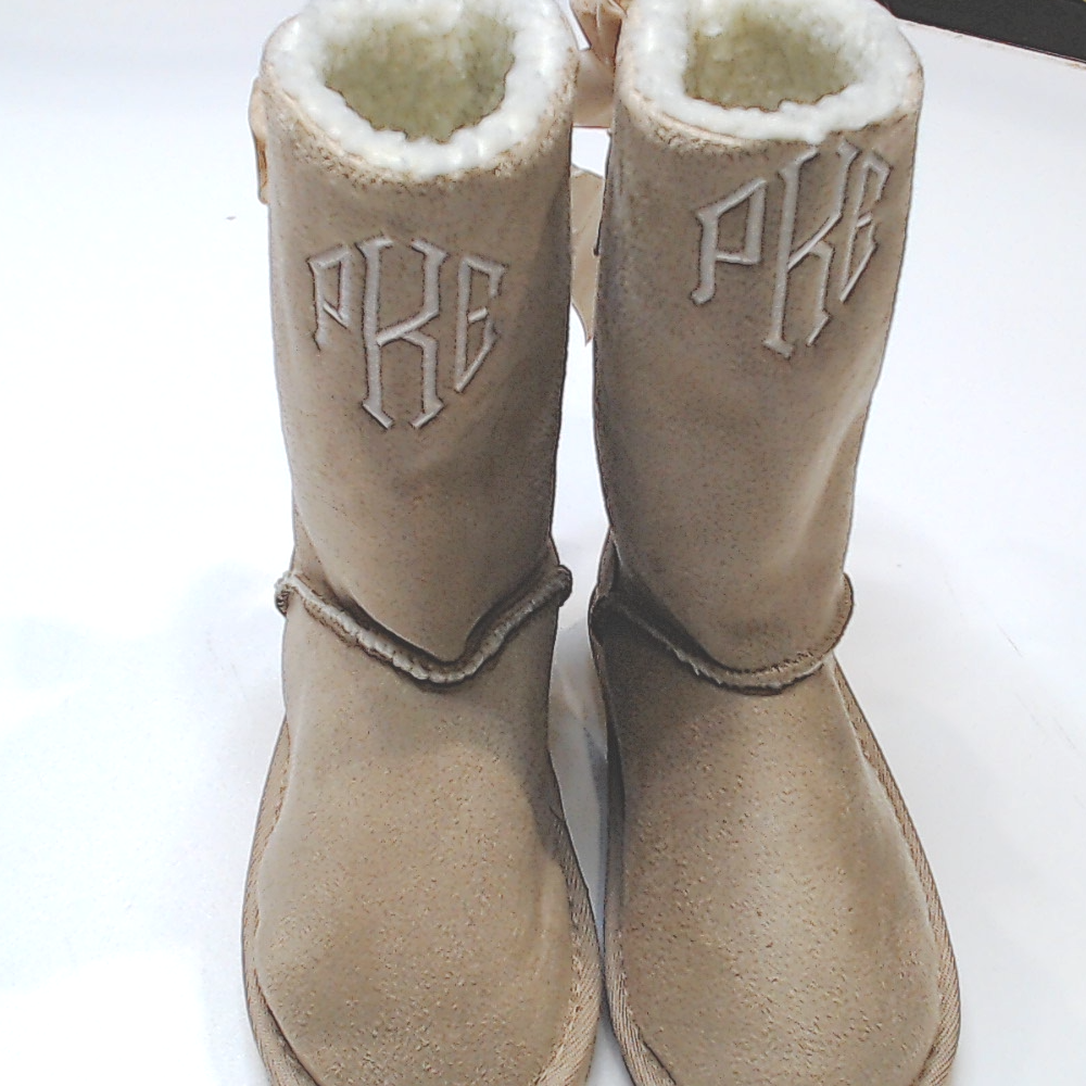 BLOOPER KIDS: Monogrammed Kids Sherpa Tie Booties