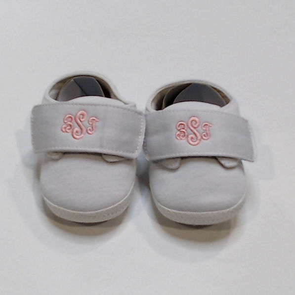 BLOOPER KIDS: Monogrammed Baby Shoes