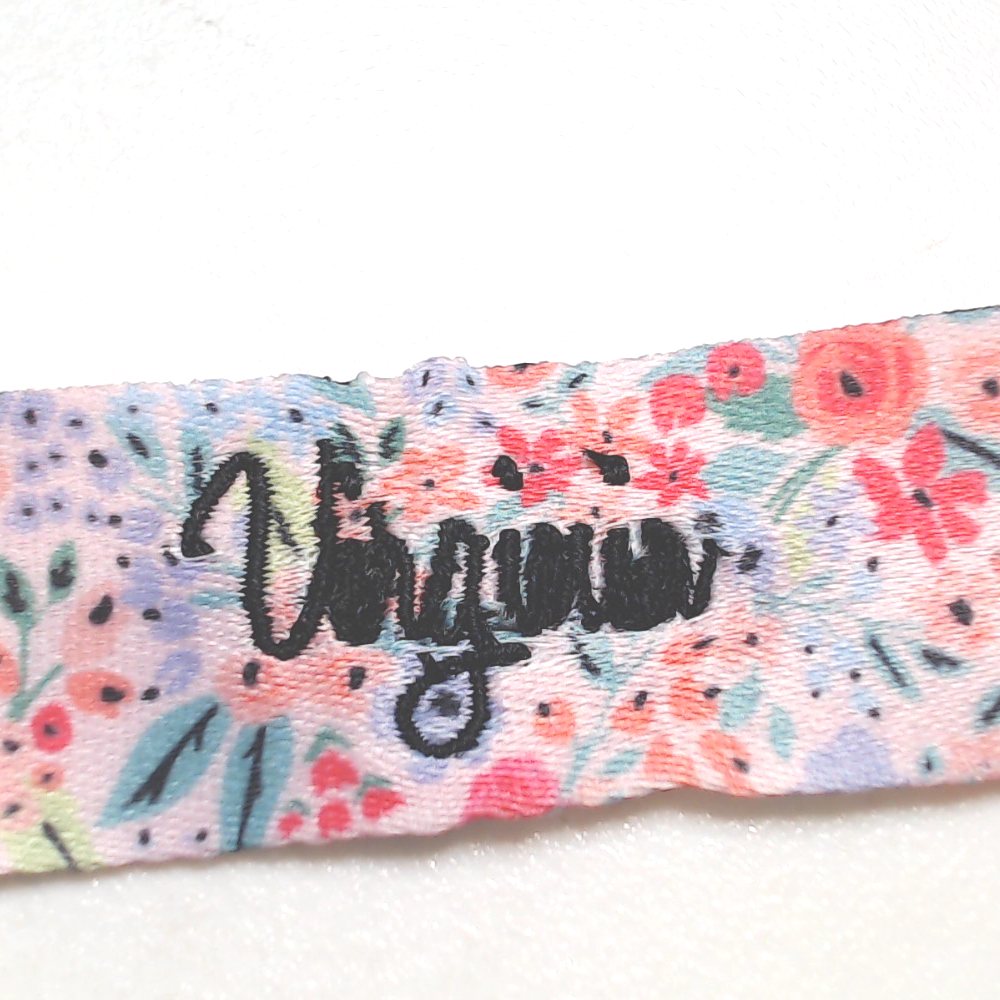 BLOOPER KIDS: Personalized Paci Clip