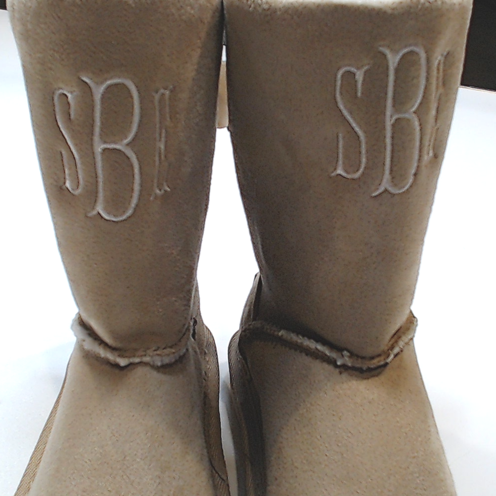 BLOOPER KIDS: Monogrammed Kids Sherpa Tie Booties