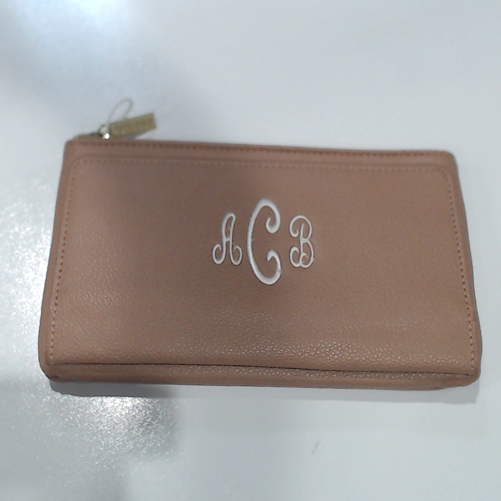 BLOOPER ACCESSORY: Monogrammed Phone Wallet