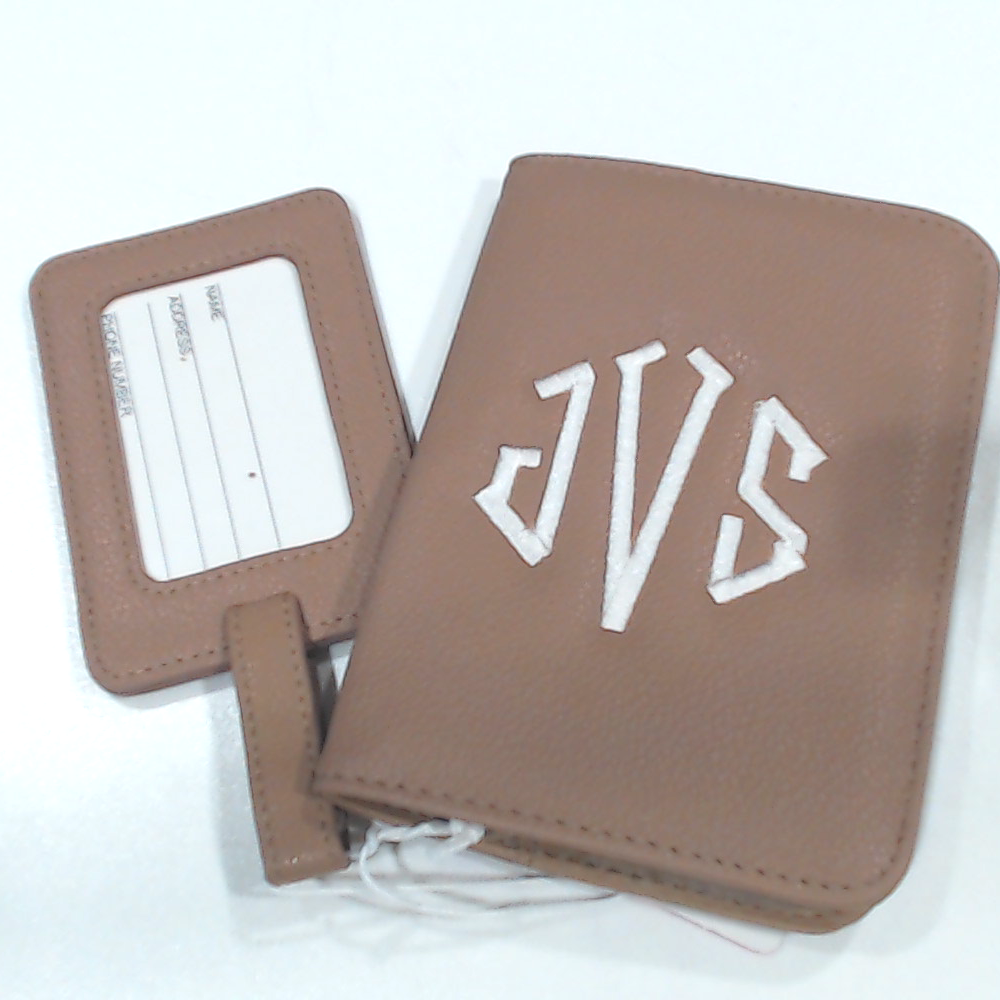 BLOOPER ACCESSORY: Monogrammed Travel Set