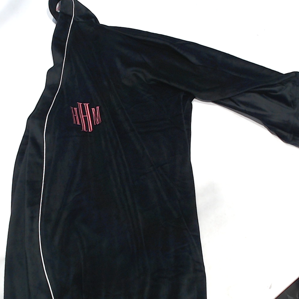 BLOOPER CLOTHING: Monogrammed Softspun Robe