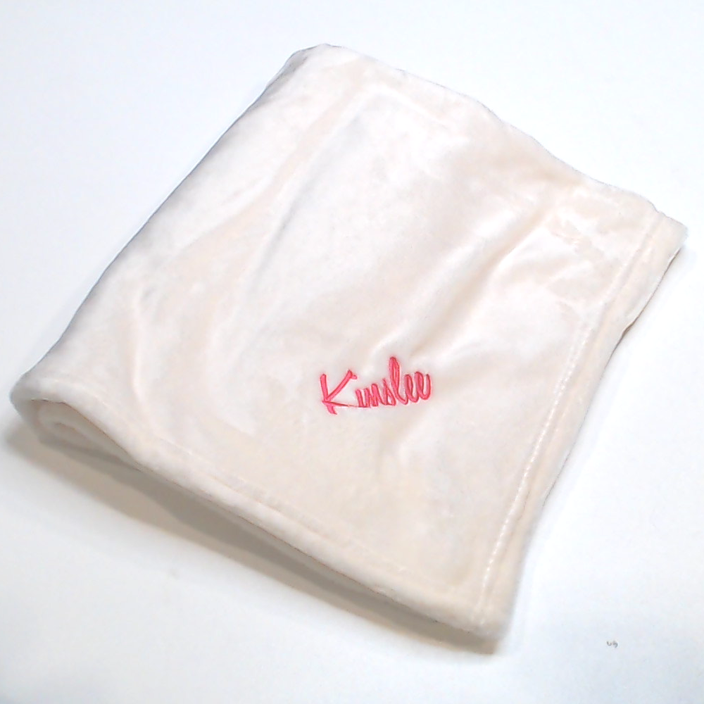 BLOOPER KIDS: Monogrammed Baby Blanket