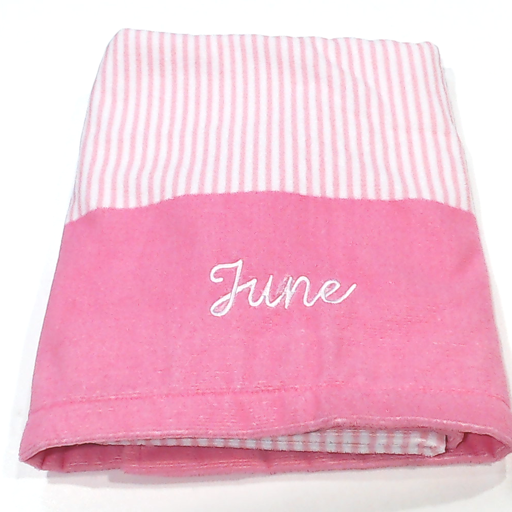 BLOOPER KIDS: Monogrammed Kids Beach Towel