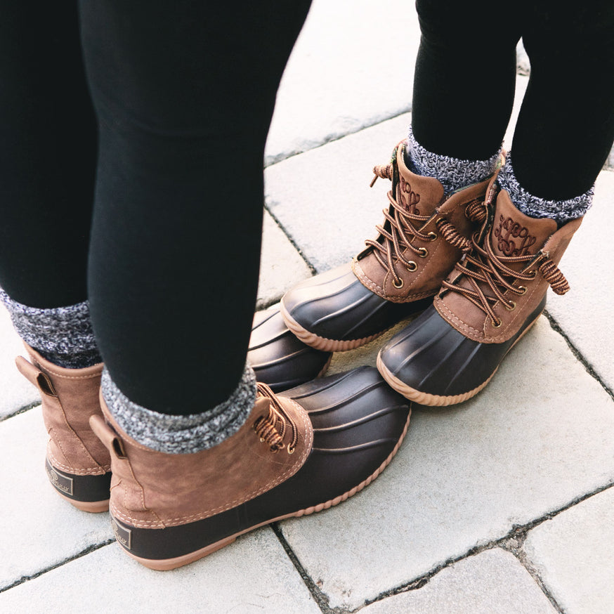 16 BROW Duck Boots