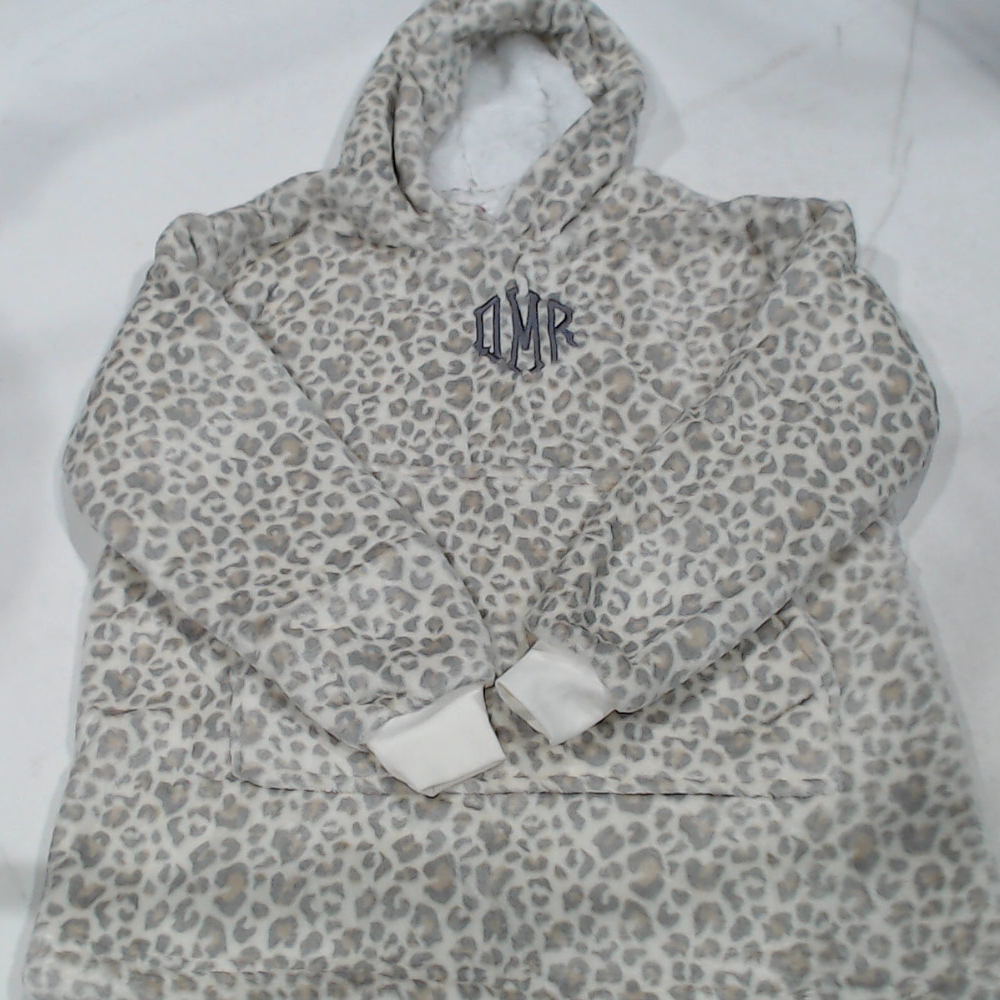 BLOOPER KIDS: Monogrammed Kids Blanket Hoodie