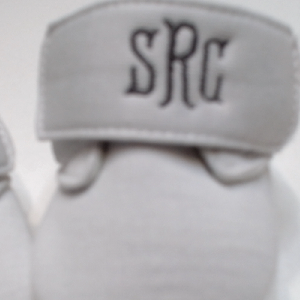 BLOOPER KIDS: Monogrammed Baby Shoes