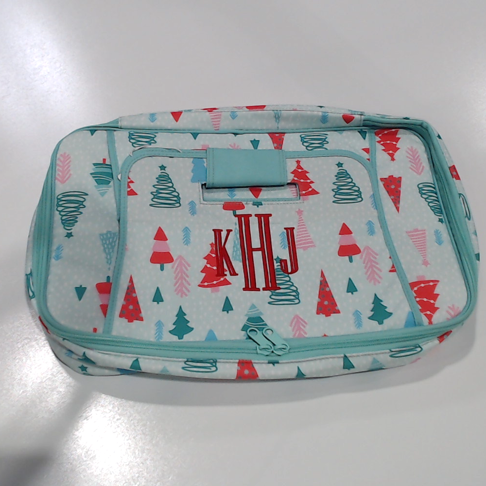 BLOOPER ACCESSORY: Monogrammed Casserole Carrier
