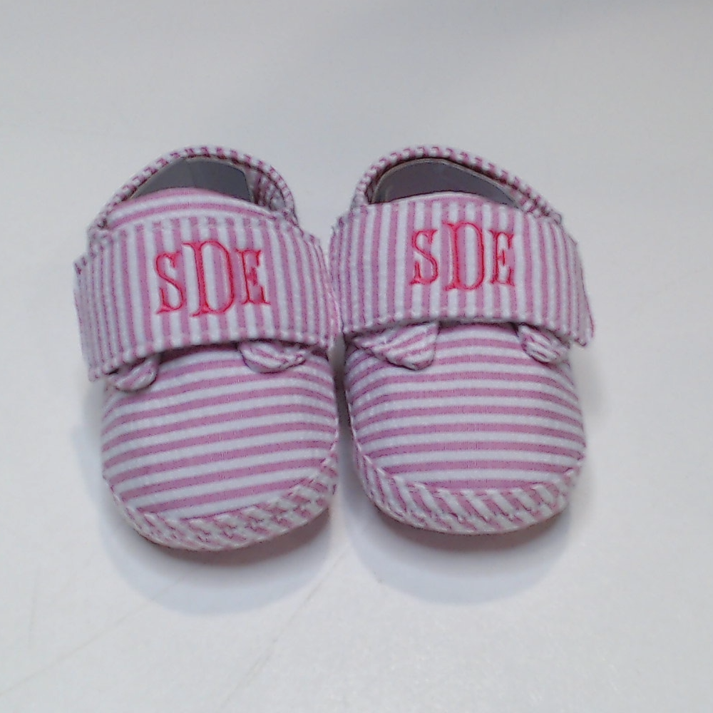 BLOOPER KIDS: Monogrammed Baby Shoes