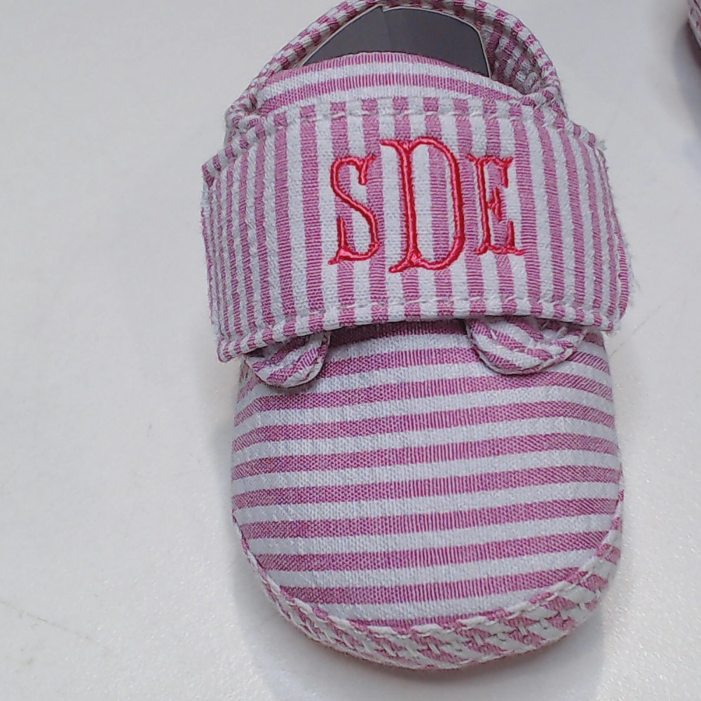 BLOOPER KIDS: Monogrammed Baby Shoes