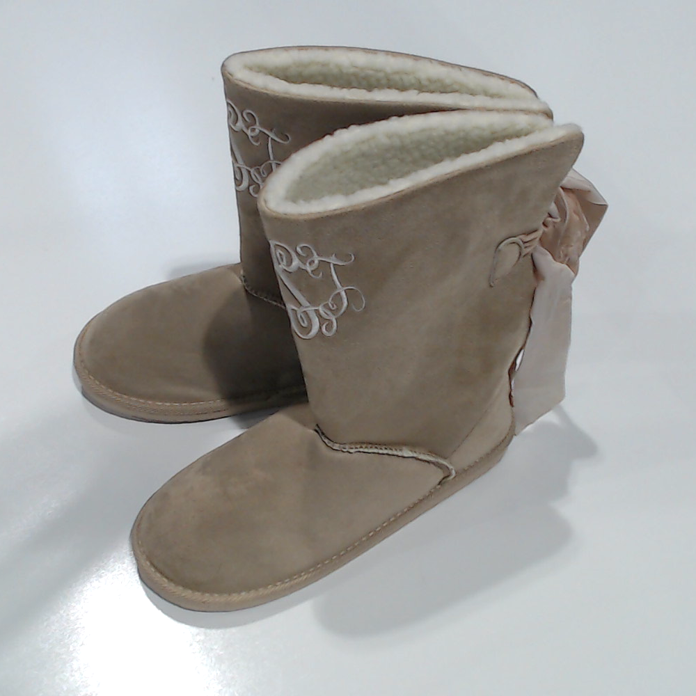 BLOOPER SHOES: Sherpa Booties