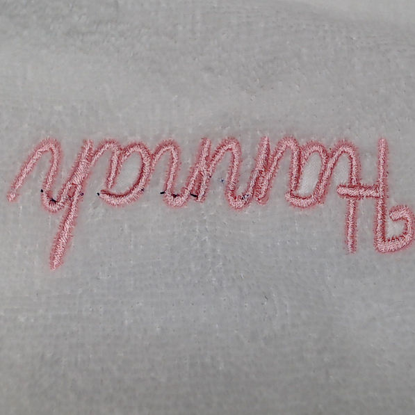 BLOOPER KIDS: Monogrammed Outline Baby Bib